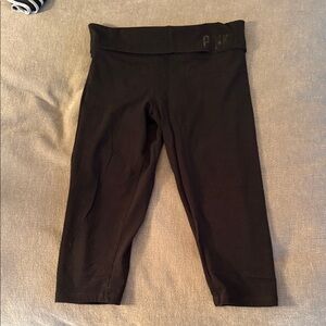 Y2K PINK Victoria's Secret Black Cropped Leggings - fold over waistband